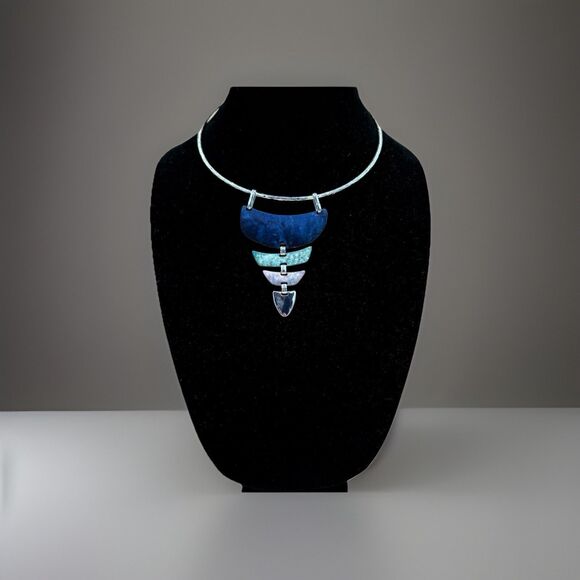 RLM Studio Modernist Necklace, Hammered Silver Tone Torque & Geometric Pendant - Picture 2 of 5